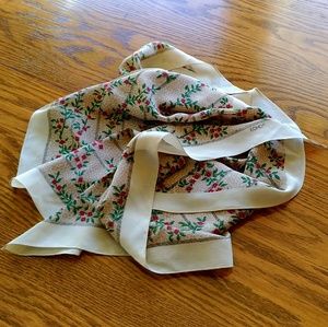 Vintage Echo Floral Triangle Neck Scarf